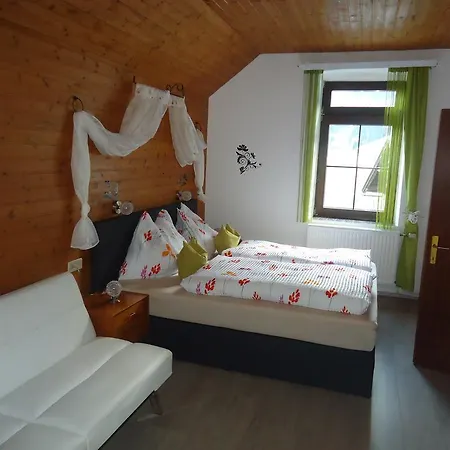 Haus Obernig مالنتز